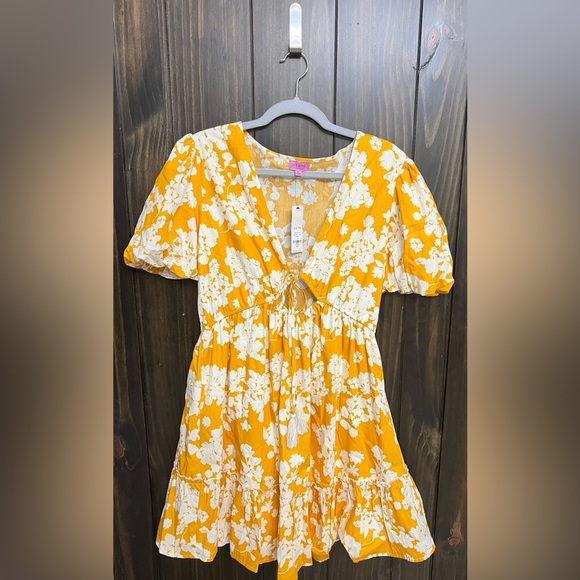 NWT mini puff sleeve floral print yellow and white dress-Size Large - Picture 10 of 10